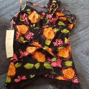 nwt floral top